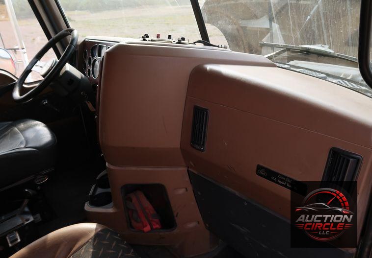 2009 Mack GU713  dump truck