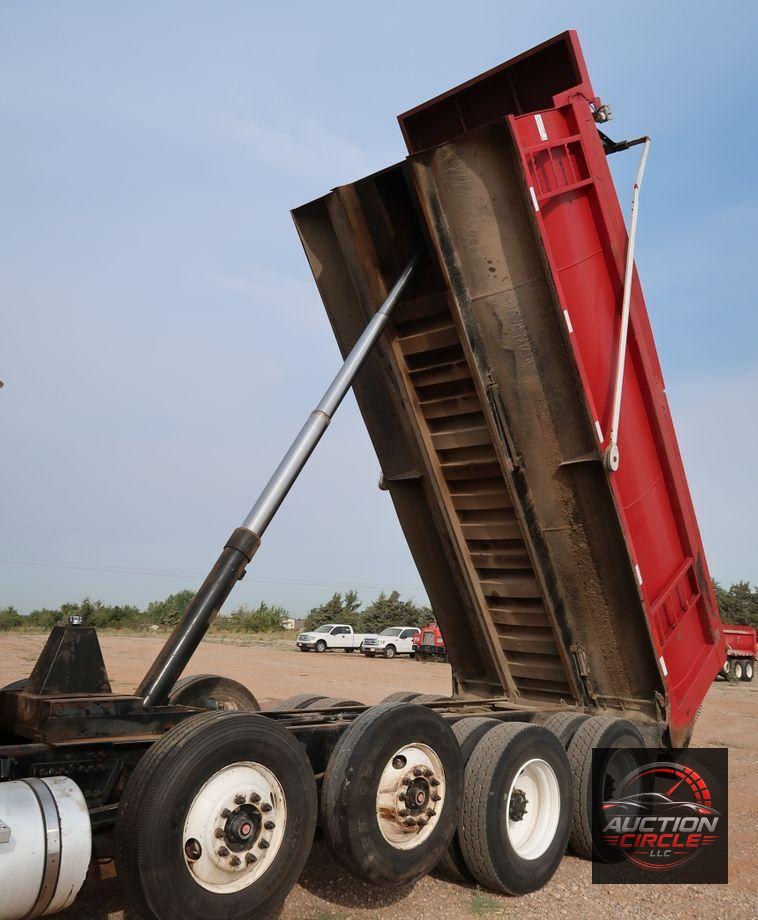 2009 Mack GU713  dump truck