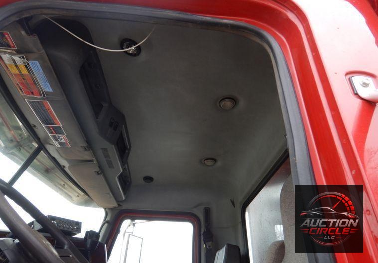 2013 Mack Granite dump truck
