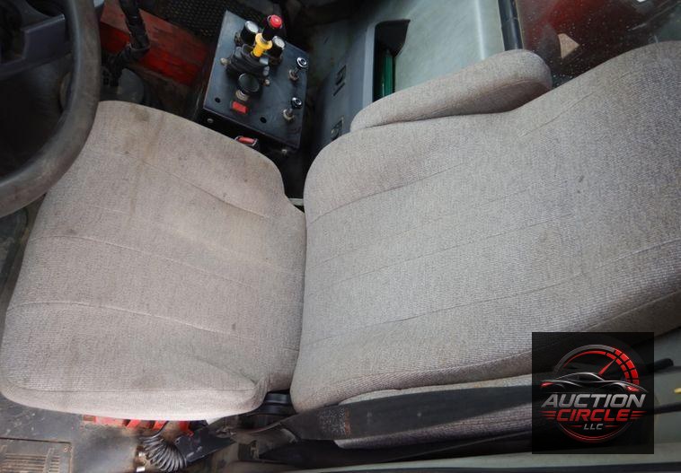 2013 Mack Granite dump truck