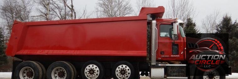 2013 Mack Granite dump truck