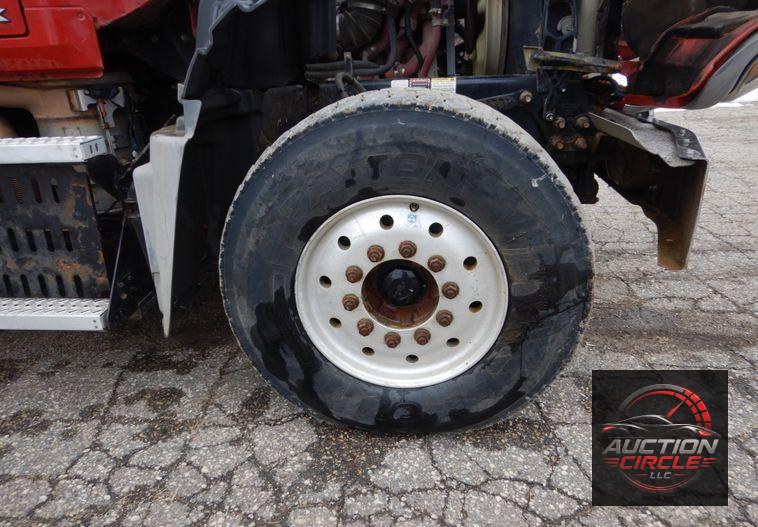 2013 Mack Granite dump truck
