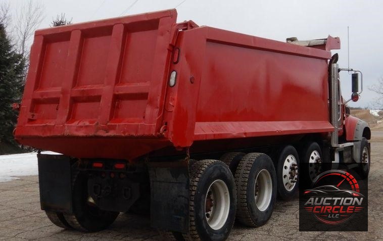 2013 Mack Granite dump truck