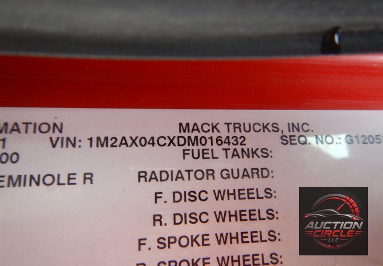 2013 Mack Granite dump truck