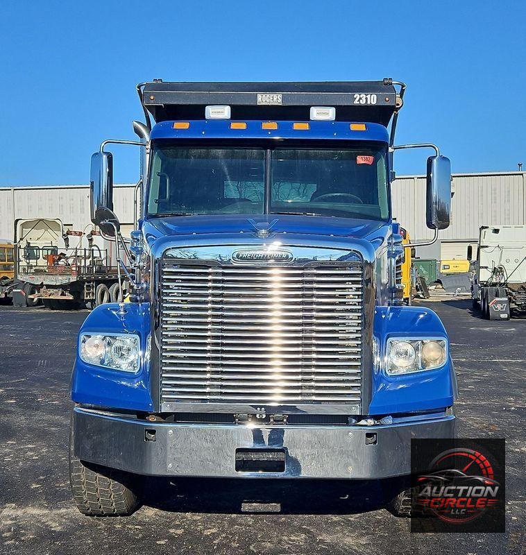 2016 Freightliner Coronado 122SD  dump truck