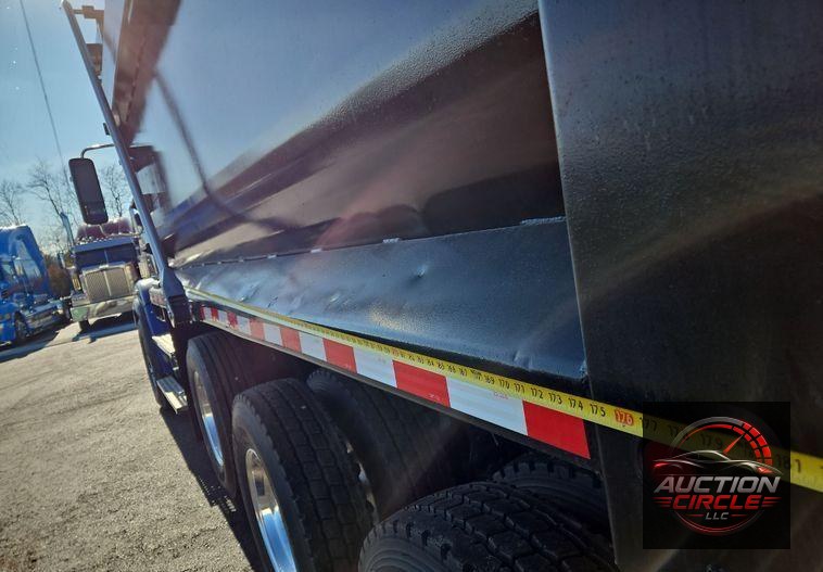 2016 Freightliner Coronado 122SD  dump truck