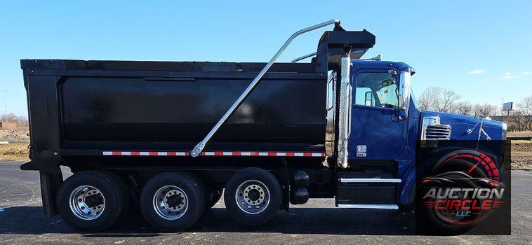2016 Freightliner Coronado 122SD  dump truck