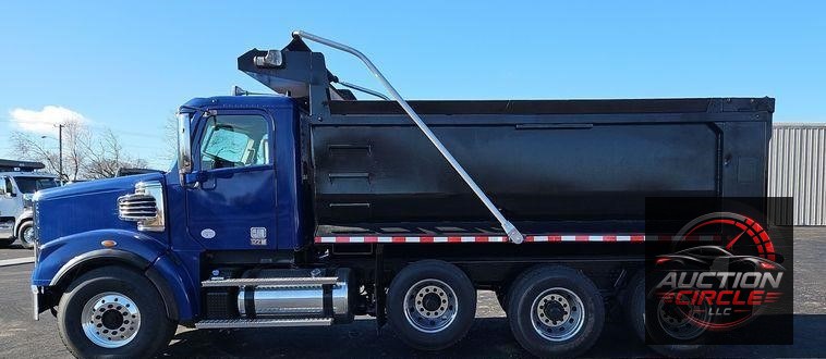 2016 Freightliner Coronado 122SD  dump truck