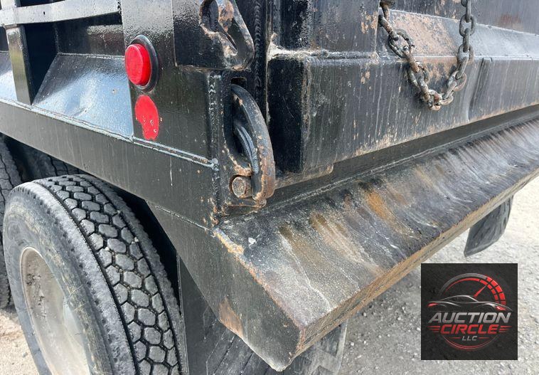 2015 International  7500 SBA dump truck