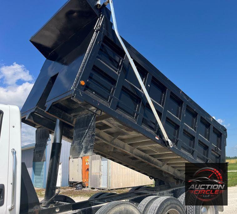 2015 International  7500 SBA dump truck