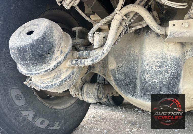 2015 International  7500 SBA dump truck