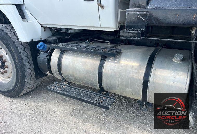 2015 International  7500 SBA dump truck