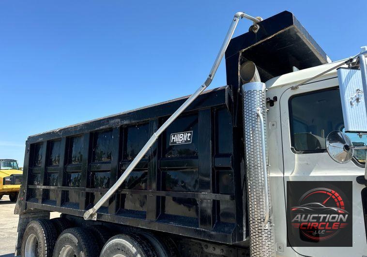 2018 Mack Granite GU713 dump truck