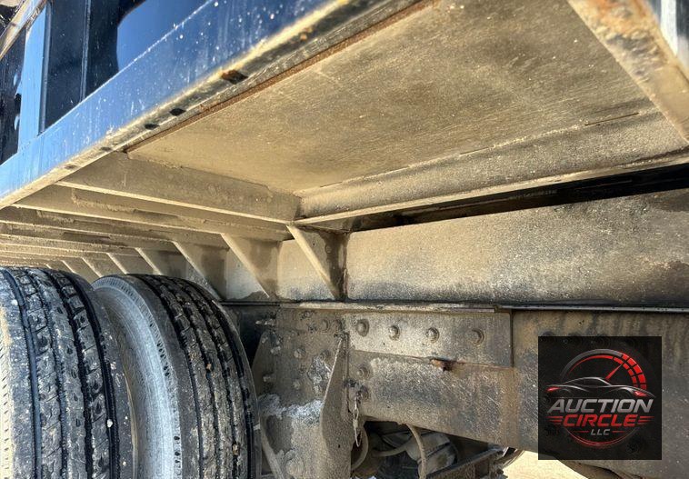 2018 Mack Granite GU713 dump truck