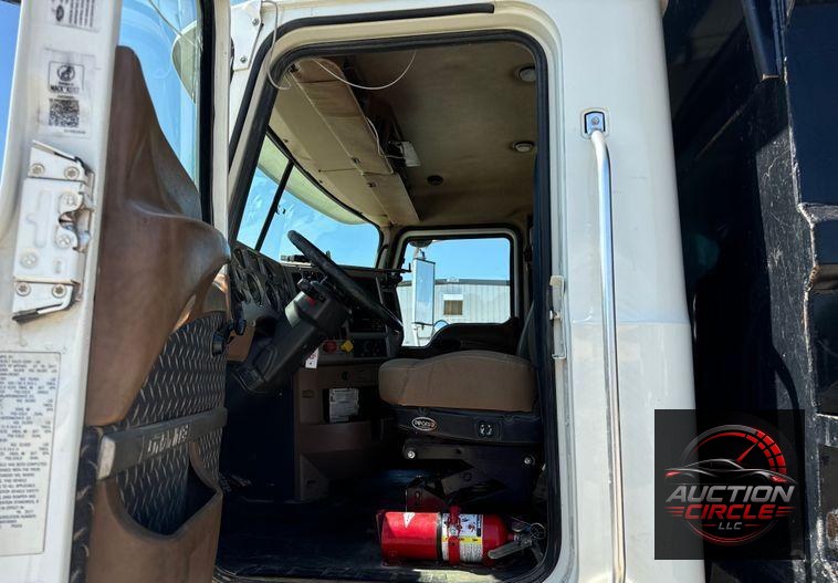 2018 Mack Granite GU713 dump truck