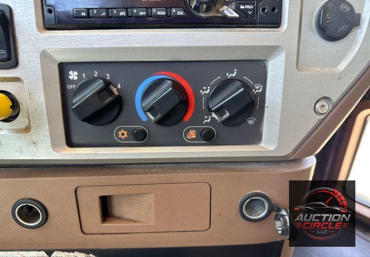 2018 Mack Granite GU713 dump truck