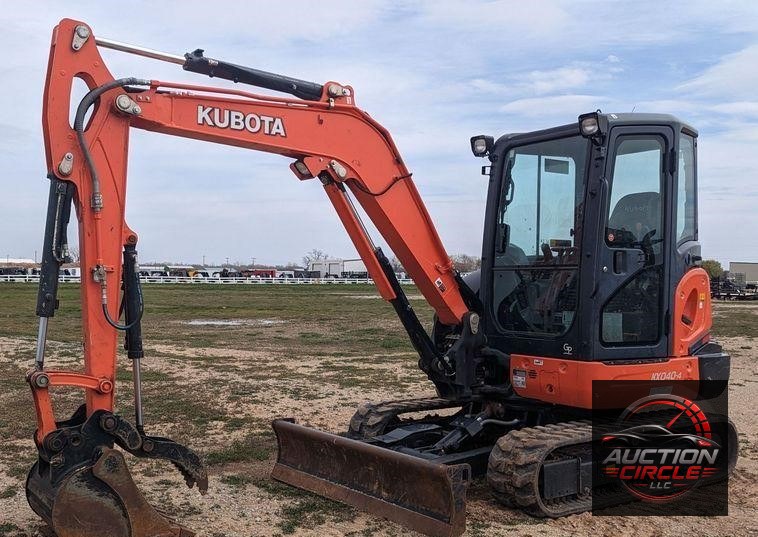 2020 Kubota KX040-4  mini excavator