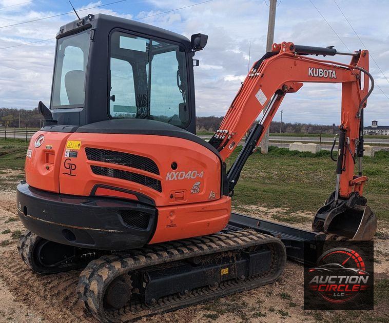 2020 Kubota KX040-4  mini excavator