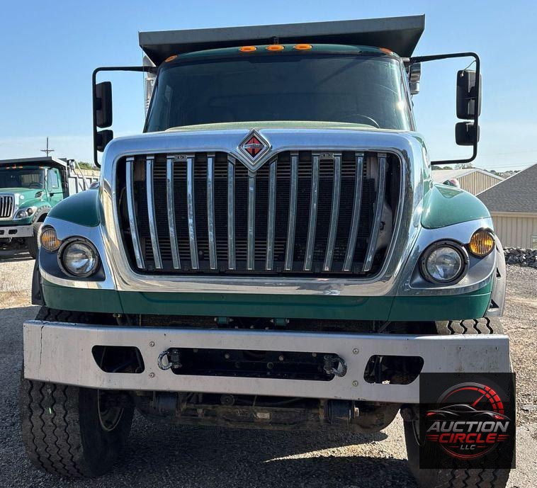 2017 International 7600 dump truck