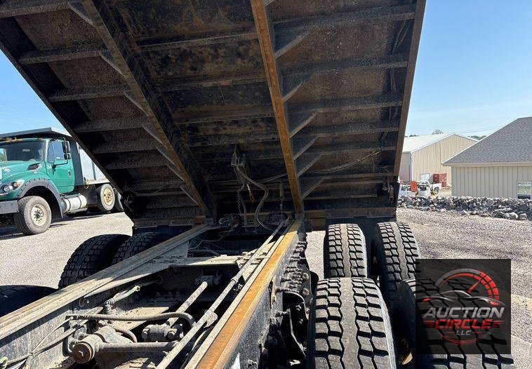2017 International 7600 dump truck