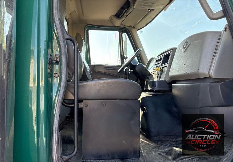 2017 International 7600 dump truck