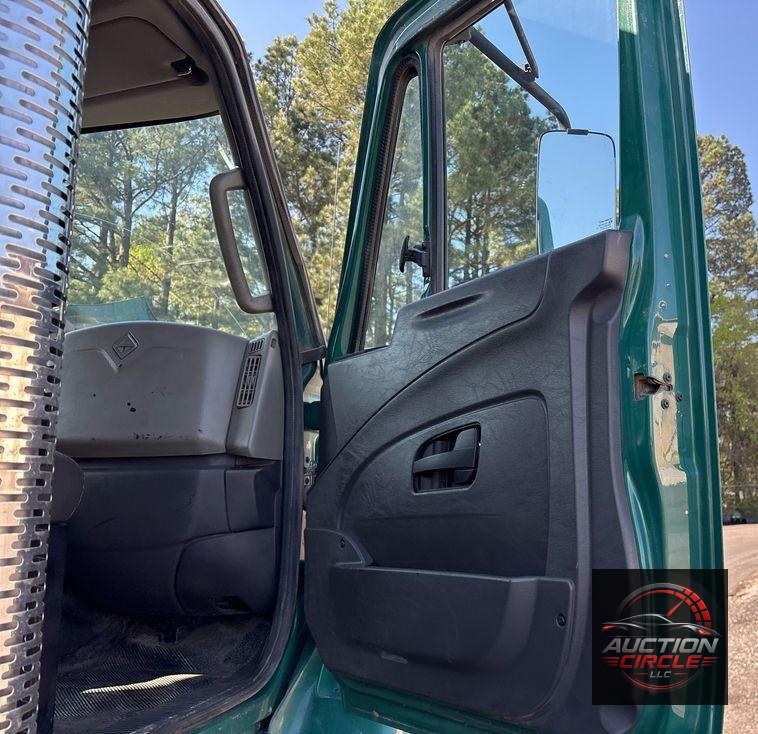 2017 International 7600 dump truck