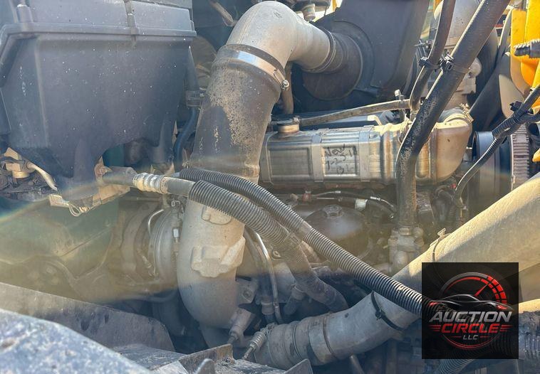 2017 International 7600 dump truck