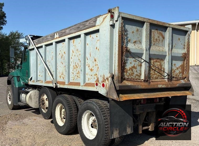 2017 International 7600 dump truck