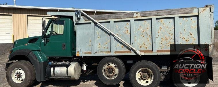 2017 International 7600 dump truck