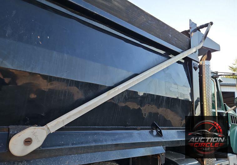 2014 Mack GU713 dump truck
