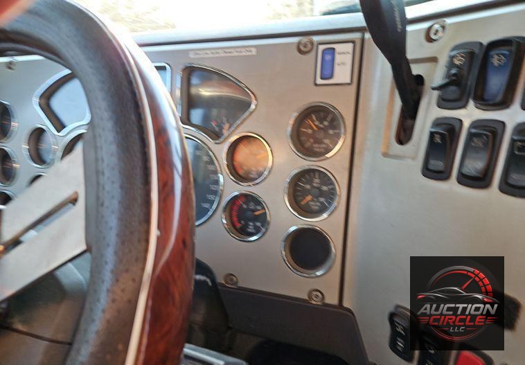 2014 Mack GU713 dump truck