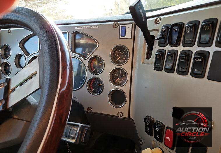 2014 Mack GU713 dump truck