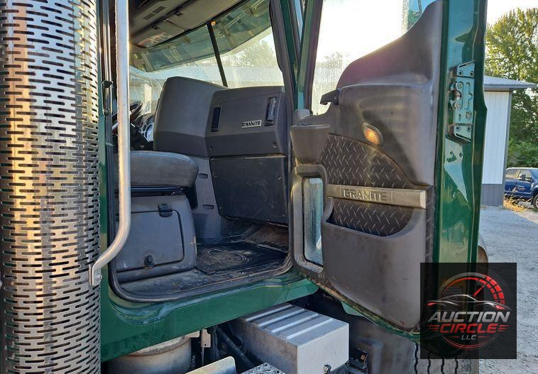 2014 Mack GU713 dump truck