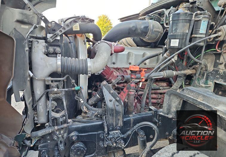 2014 Mack GU713 dump truck