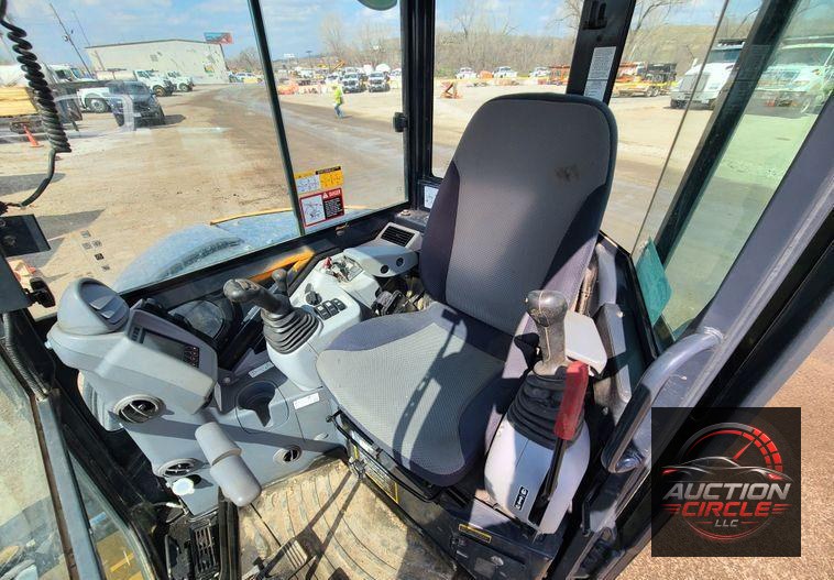 2019 John Deere 50G  mini excavator