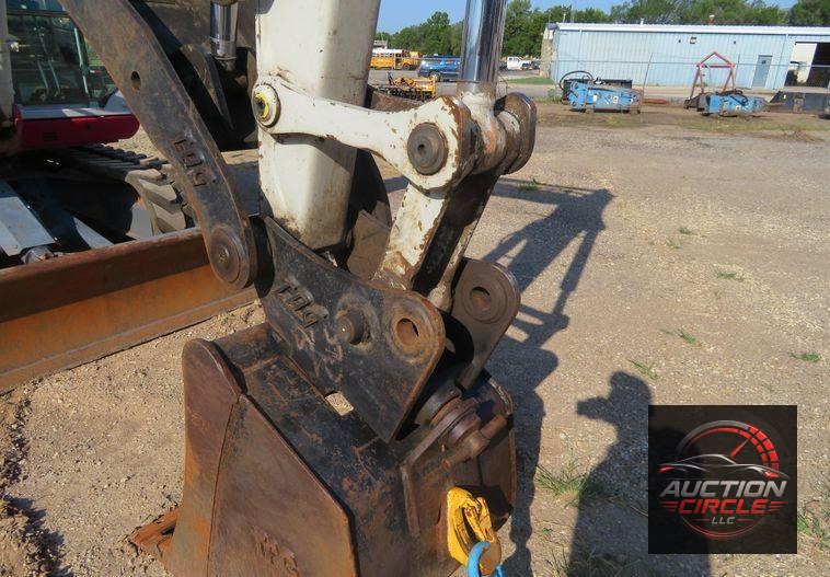 2013 Takeuchi TB285 mini excavator