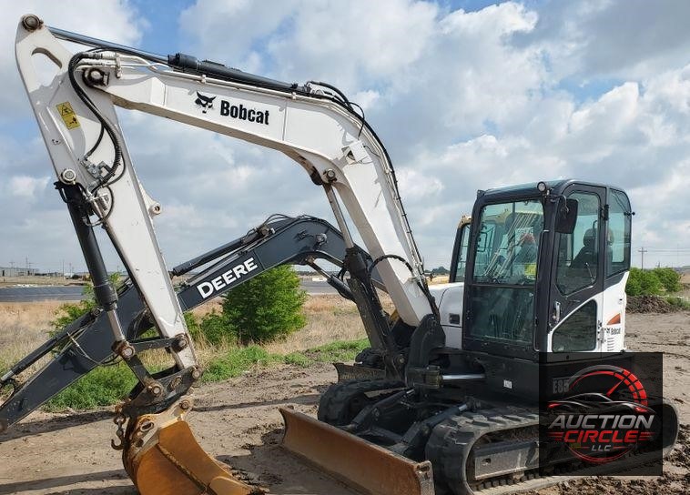 2015 Bobcat E85  mini excavator