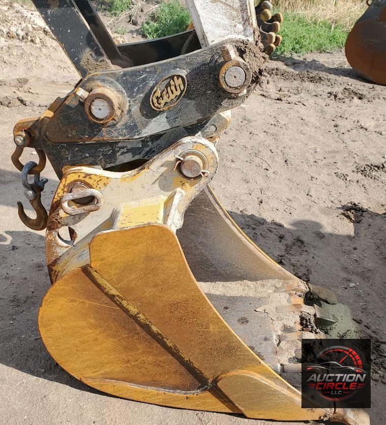 2015 Bobcat E85  mini excavator