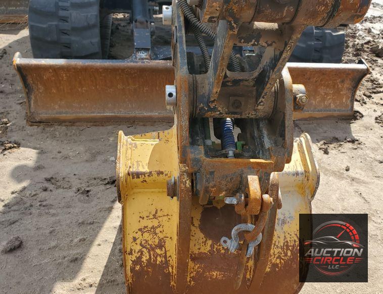 2015 Bobcat E85  mini excavator