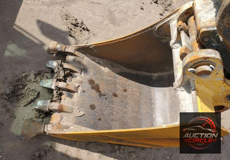 2015 Bobcat E85  mini excavator