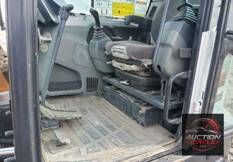2015 Bobcat E85  mini excavator