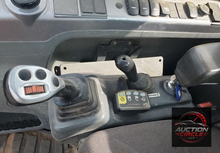 2015 Bobcat E85  mini excavator