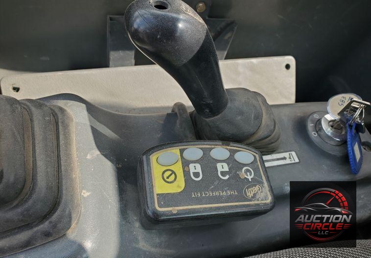 2015 Bobcat E85  mini excavator
