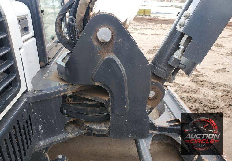 2015 Bobcat E85  mini excavator
