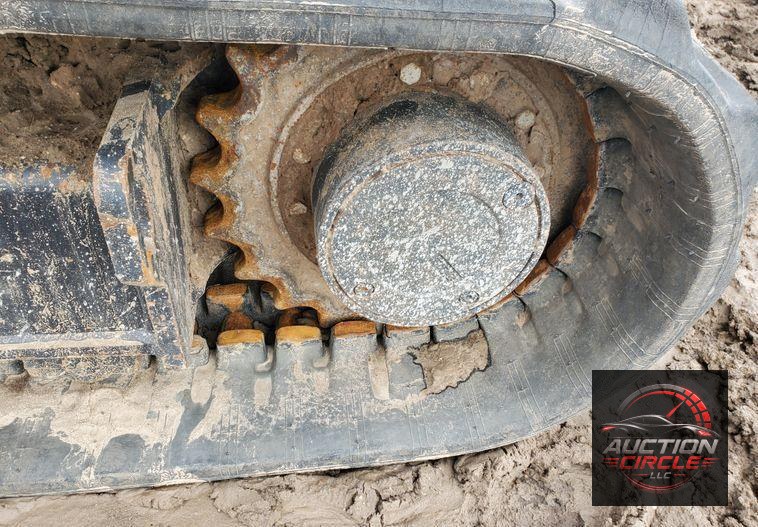 2015 Bobcat E85  mini excavator