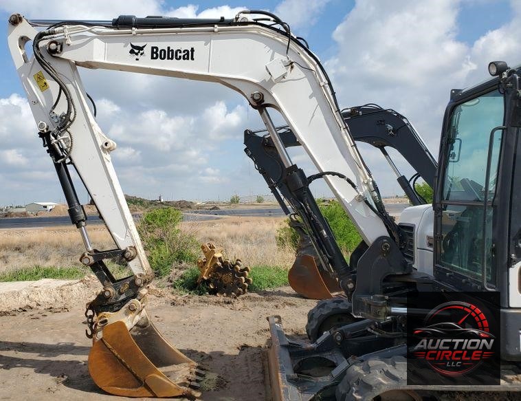 2015 Bobcat E85  mini excavator