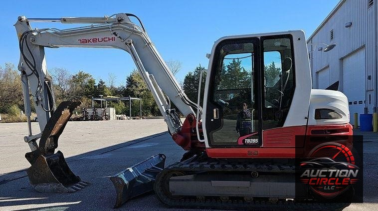 2013 Takeuchi TB285  mini excavator