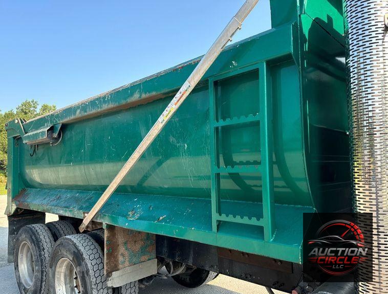 2018 Mack GU713 dump truck