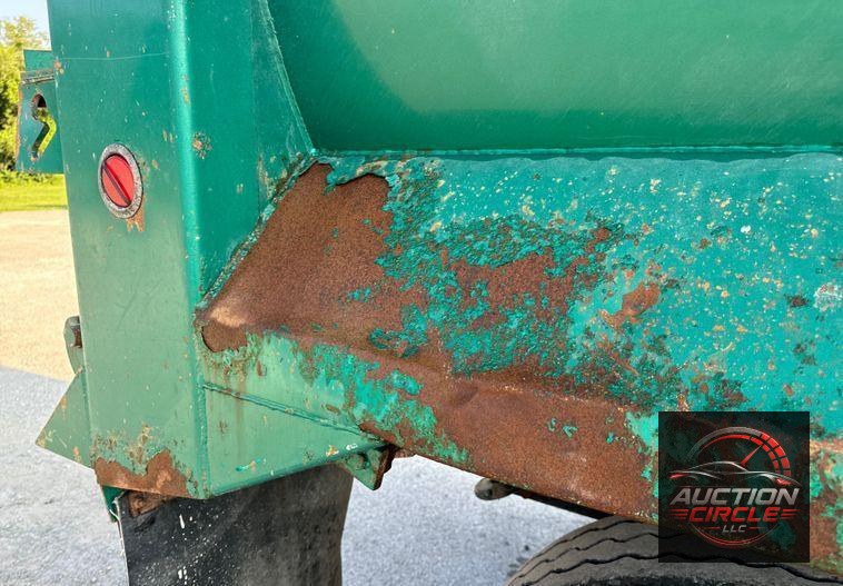 2018 Mack GU713 dump truck
