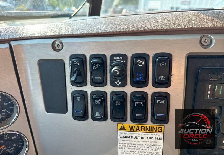 2018 Mack GU713 dump truck